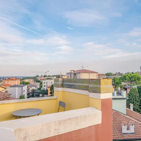 Apartment Loft Ad Un Passo Dal Cielo - Italian Homing